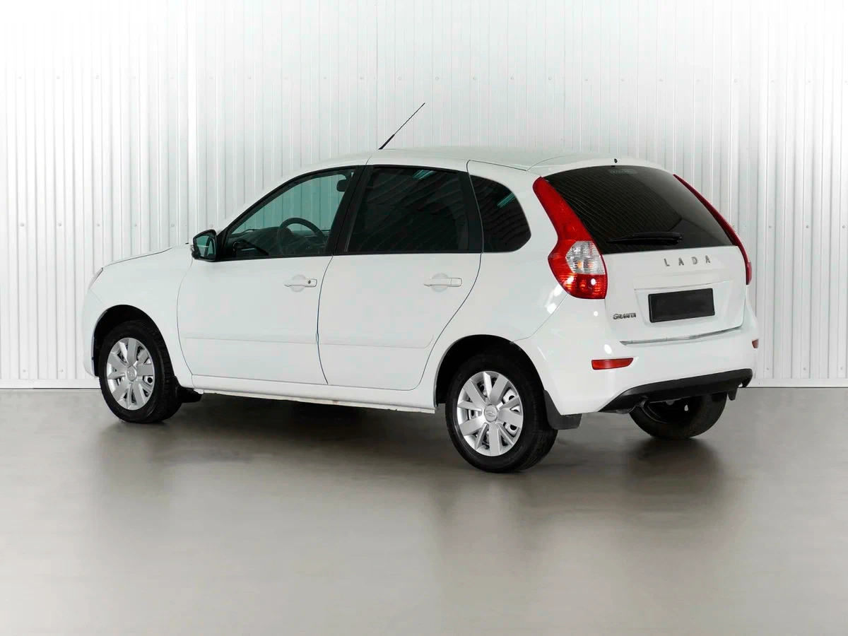 Lada Granta Хэтчбек в Краснодар - фото №2